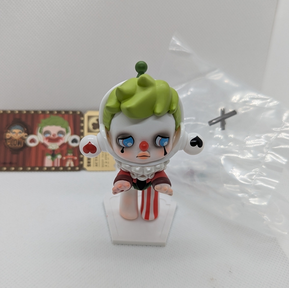 POP MART Skullpanda Action Cut Series Figures - Comedian - Picture 2 of 3